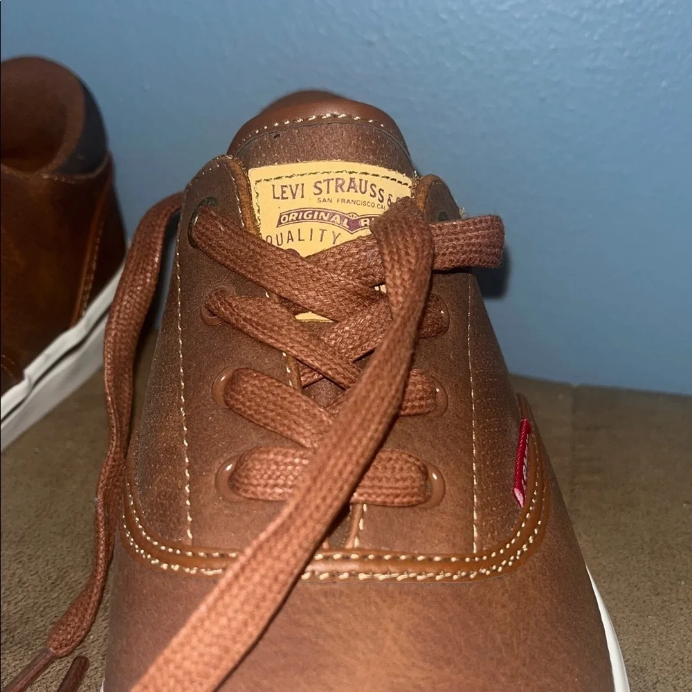 Levi's Shoes Ethan Perf WX UL NB low top sneakers brown and black size 7.5